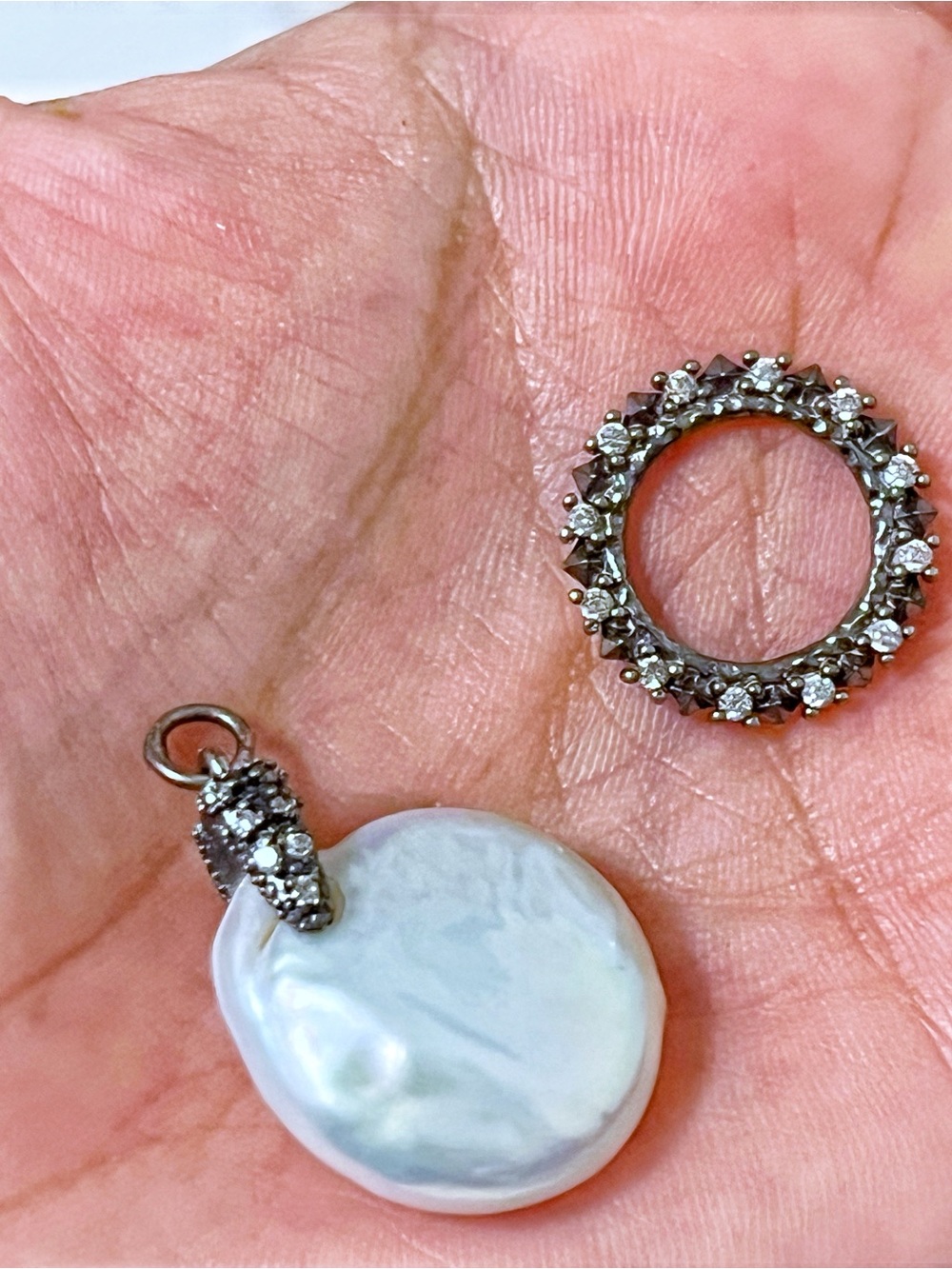 Kendra Scott Modular Bracelet & Crystal Eternity + Freshwater Pearl Charm EUC - Picture 8 of 10